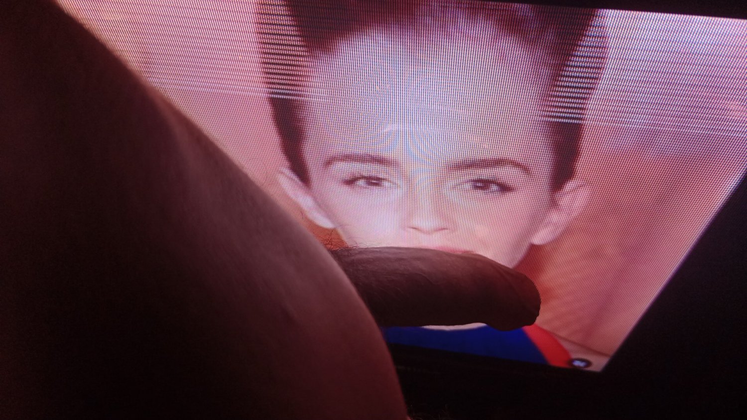 YCynhtCf EMMA WATSON Cum Tribute 03 09.jpg